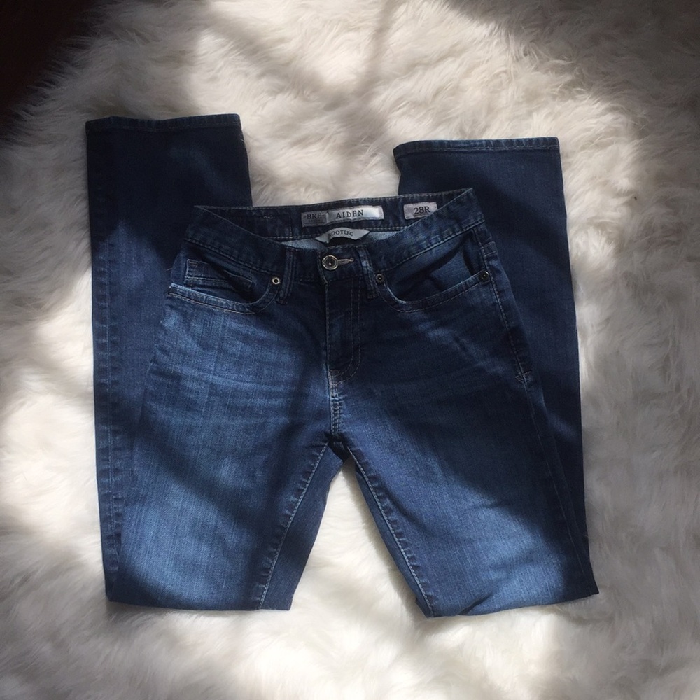 BKE Denim. Size 28 regular. Bootleg